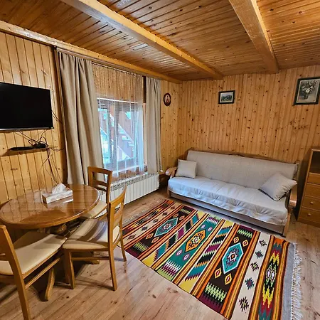 Guest house Kolo Druziv Tatariv